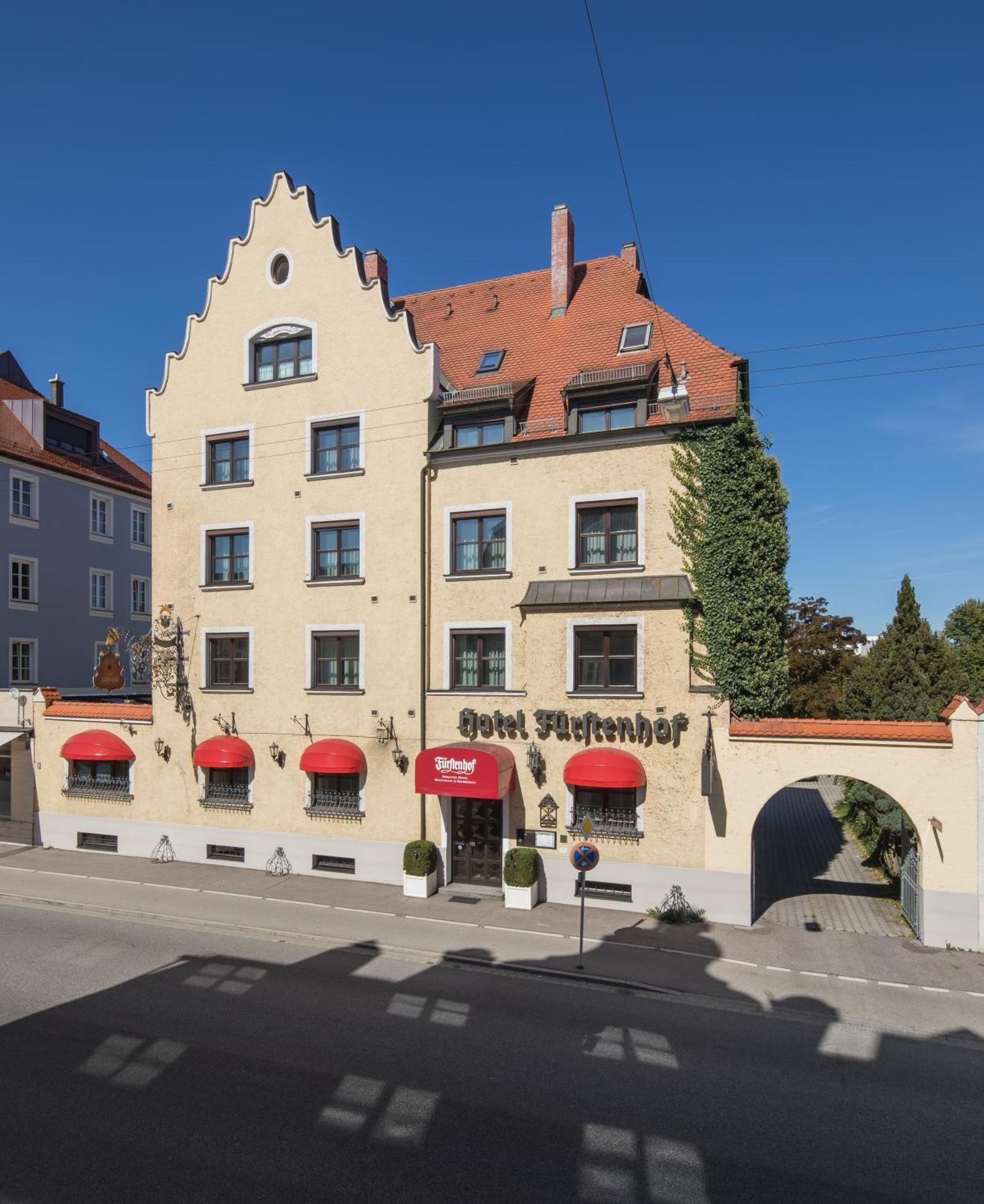 Romantik Hotel Fuerstenhof Landshut Exterior foto