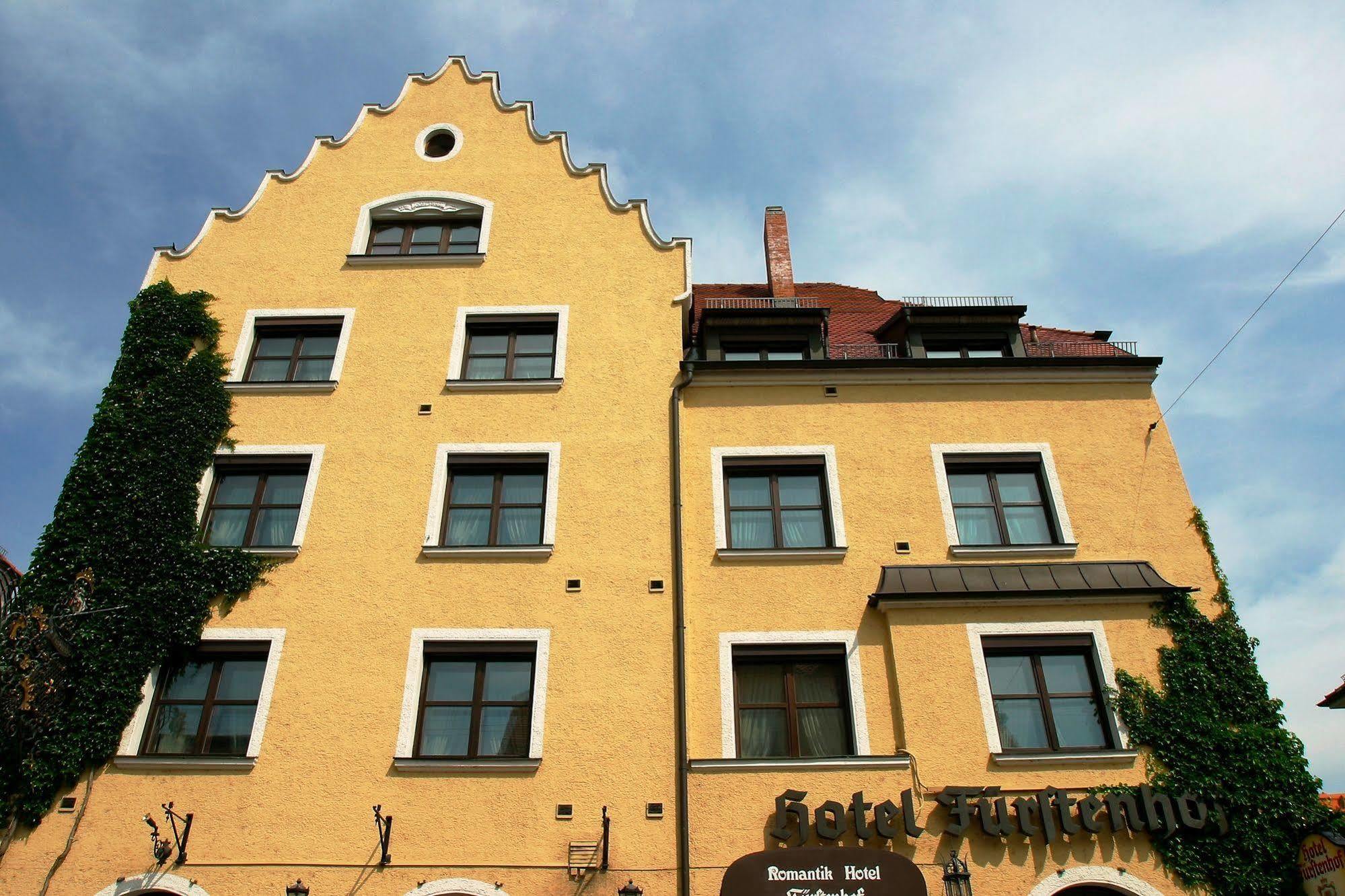 Romantik Hotel Fuerstenhof Landshut Exterior foto