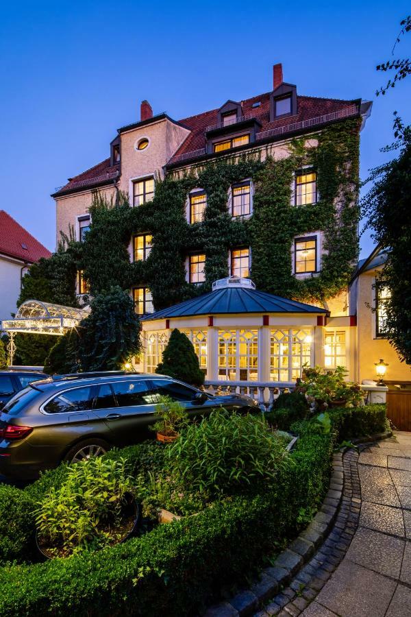 Romantik Hotel Fuerstenhof Landshut Exterior foto